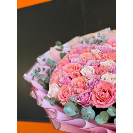 51 RENKLİ GÜL BUKETİ